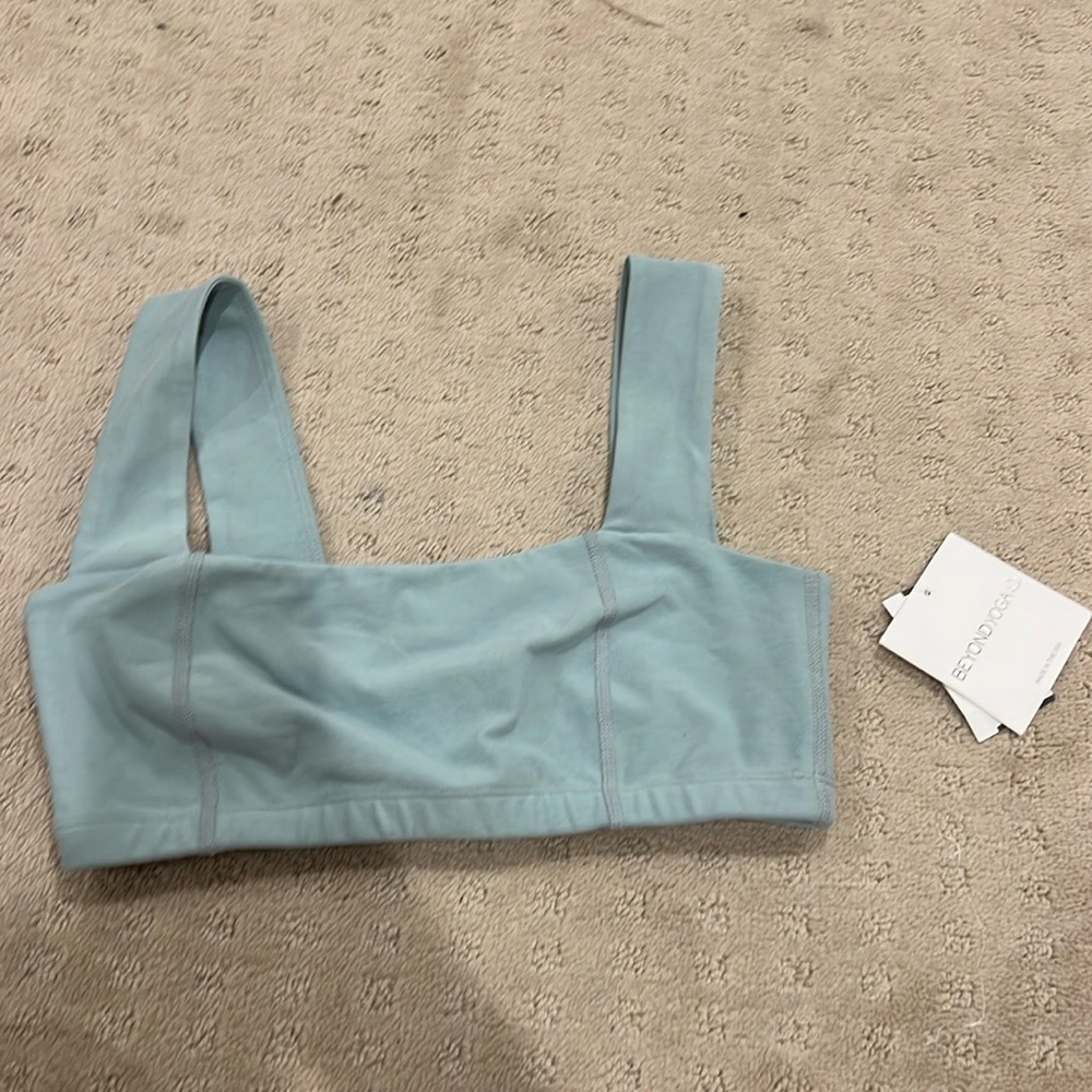 BRAND NEW WITH TAGS BEYOND YOGA BRA
